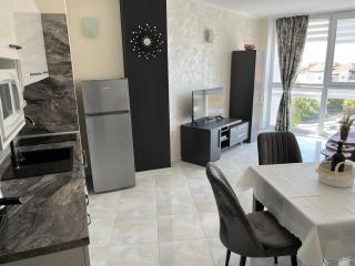 Apartment with Pool in Atlantis Resort - Boergas - 4