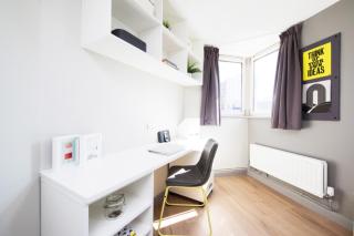 Student Only, Ensuite Room in a Apartment at London - London - 5
