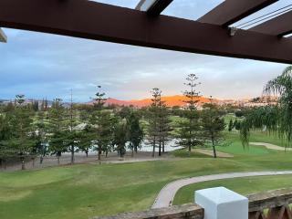 Mijas Golf frontline luxury 2 bed apt Beautiful golf, mountains and lake views - Mijas Costa - 0