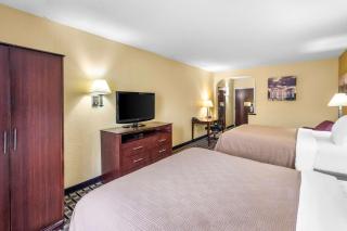 Clarion Inn & Suites Northwest - 3