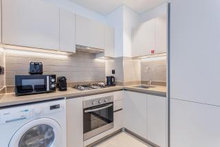 STAY BY LATINEM Luxury 1BR Holiday Home CV B803 near Burj Khalifa - Dubai - 3