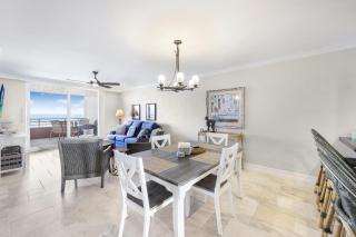 Beachfront condo with views, pools and pickleball - 4