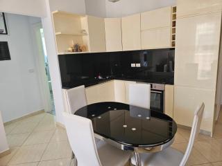 Klajdi Apartaments - Sarandë - 1