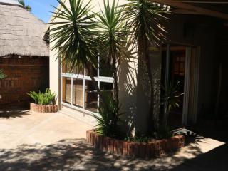 The Royl Guesthouse - 9
