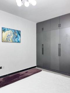 Two Bedroom Apartment in Kilimani,Yaya Centre - Nairobi - 2