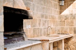 Carob Breeze House - 5