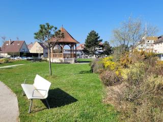 Rez-de-jardin avec accès direct à la plage, terrasse ensoleillée, idéal pour 3 personnes - FR-1-465-115 - Merville-Franceville-Plage - 8