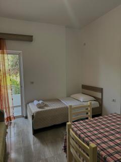 Tophill Apartments - Borsh - 9
