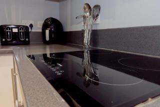 Bright & Stylish 2bed 7 Mins To Station & Shops - Basingstoke - 2