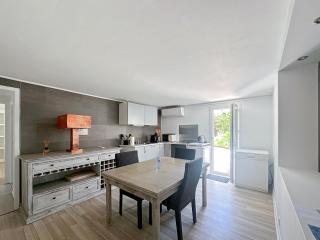 Appartement spacieux et moderne avec un extérieur - 7