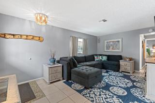 Aqua Beach Bungalow - 6