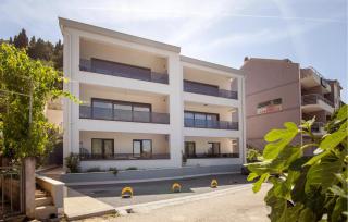 Gorgeous Apartment In Blace - Blace - 1
