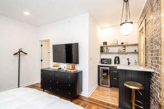 Heart of Downtown, Walk to Bathhouses, Restaurants Room # 202 - Hot Springs - 8
