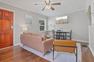 Housepitality- The Bungalow -2 BR - Columbus - 6