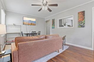 Housepitality- The Bungalow -2 BR - Columbus - 5