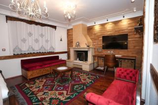 City Street Hotel - Gjirokastër - 5
