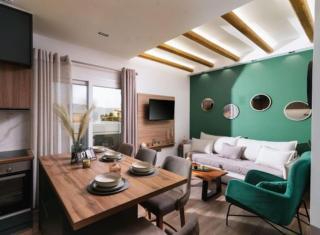 Green Apartment in the Hill - Moírai - 0