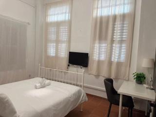 Sky Family Suit - Room - George Town - 0