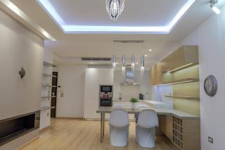 The View Luxury Apartment Center - 4