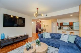 3 Bedrooms Spacious Central Condo w Pool - Houston - 5
