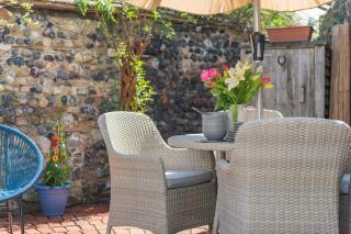 Abode in Sandwich - 3