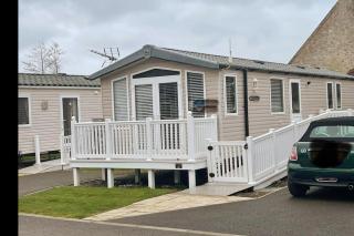 Church View - Autism and Pet Friendly Caravan at Haven Church Farm with ramp - Pagham - 5