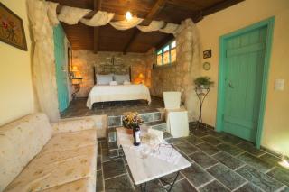 Revera Traditional Stone Villas, Apartments & Studios - Kerion - 9