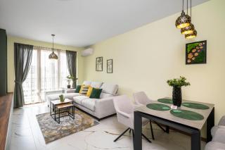 Stylish Urban Haven with Dedicated Parking Spot by Flat Mаnager - Sofia - 9