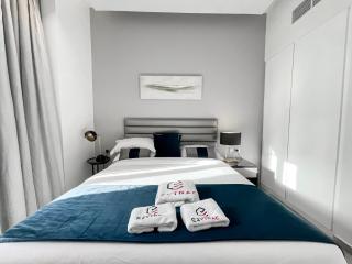 Elegant Two Bedroom In Damac Majestine - Business Bay Dubai - Ezytrac Vacation Homes - Dubai - 7