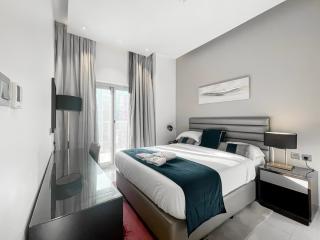 Elegant Two Bedroom In Damac Majestine - Business Bay Dubai - Ezytrac Vacation Homes - Dubai - 8
