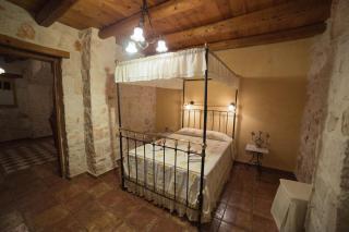 Revera Traditional Stone Villas, Apartments & Studios - Kerion - 2