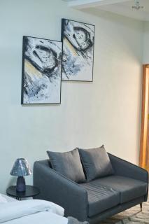 Charming Rooftop Apartments- Strong Wi-Fi & 40percent Long-stay Disc- Red Lotus Oasis - Accra - 1