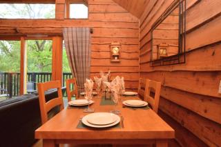 Rowan Log Cabin - 4