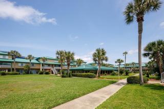 Seaspray Condos 110B - 3