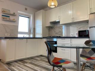 2 Rooms Apartment with Private Parking in the Best District of Brasov - Brasov - 4