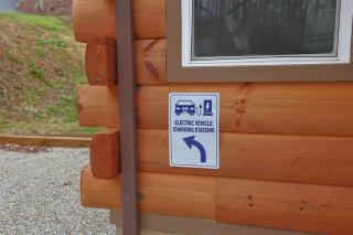 Rustic Modern Cabin with Hot Tub near rafting and Great Smokey Mountains - Bryson City - 9