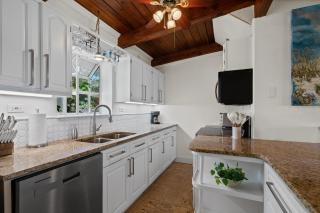 Sunset Vista Beach House - Pensacola Beach - 8