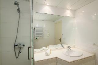 Apartment, with large private glazed terrace and panoramic sea views, in Calahonda, Mijas - Sitio de Calahonda - 3