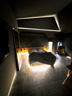 Luxury Villa in Central Woodstock - Woodstock - 3