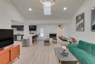 Texas Designer Home with Private Hot Tub and Pool - North Richland Hills - 4