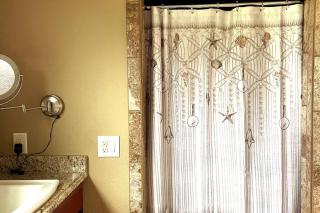 Plover Ponds Retreat - Lake view vacation home - - 3