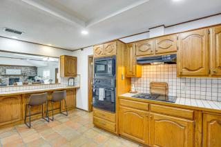 Yantis Retreat on 10 Acres Steps to Lake Fork! - Yantis - 2