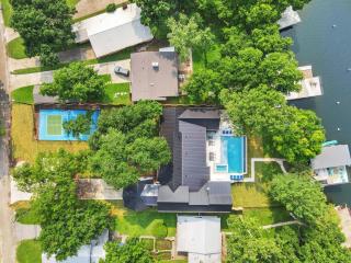 Palm Paradise on Lake LBJ with Concierge Services - Burnet - 4