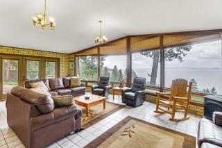 Flathead Lake Views Scenic and Spacious Retreat! - Bigfork - 0