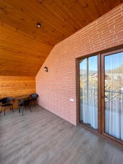 10 KEYS Boutique Hotel - Borjomi - 5
