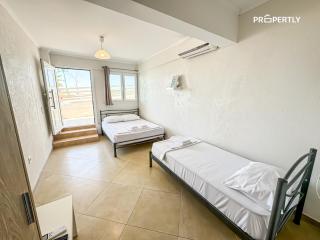 Beachfront Retreat #Propertly - 6