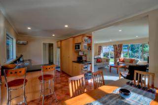 Lake Hawea Hideaway - Lake Hawea Holiday Home - 8