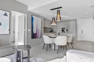 Wake Up To Ocean Views - Stunning 2BDR & 2BA Condo STEPS AWAY FROM THE OCEAN - Hollywood - 6
