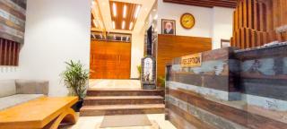 Hotel Lake View - Near Sukhna Lake - 8