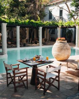 Bratsera Boutique Hotel - Hidra - 4